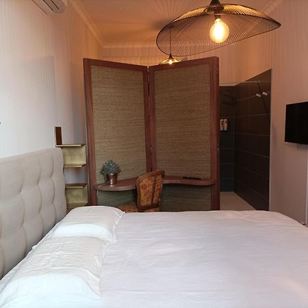 La Maison Du Soleil L'Isle-Jourdain  Ngoại thất bức ảnh