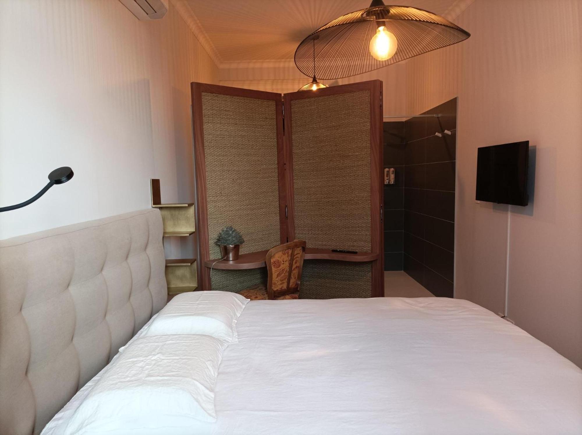 La Maison Du Soleil L'Isle-Jourdain  Ngoại thất bức ảnh