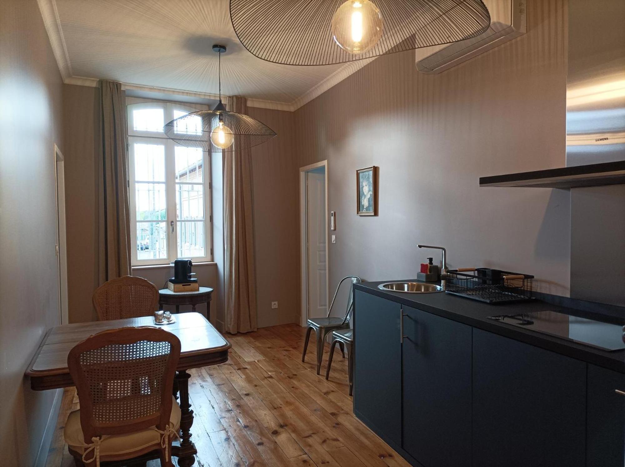 La Maison Du Soleil L'Isle-Jourdain  Ngoại thất bức ảnh