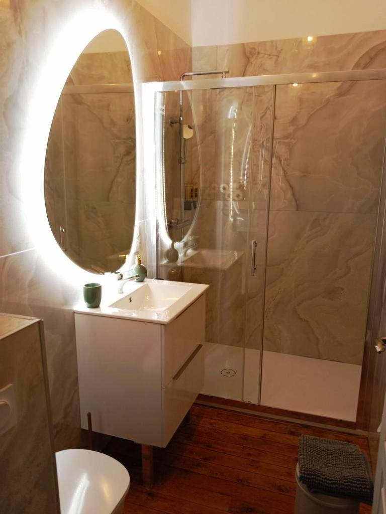 La Maison Du Soleil L'Isle-Jourdain  Ngoại thất bức ảnh